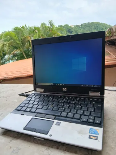 Vendo EliteBook 2530p - Compacto, Resistente e Funcional.