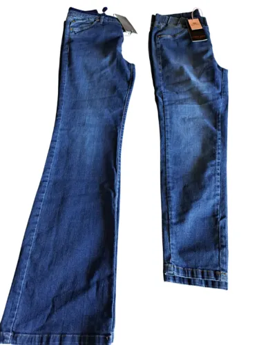 2 calças jeans novas da marca Claudia Rabelo (1 flare e 1 legging ) tamanho 42 e 4