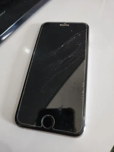IPhone 6s - RETIRADA DE PEÇAS