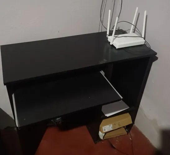 PRA SAIR HOJE Mesa de PC