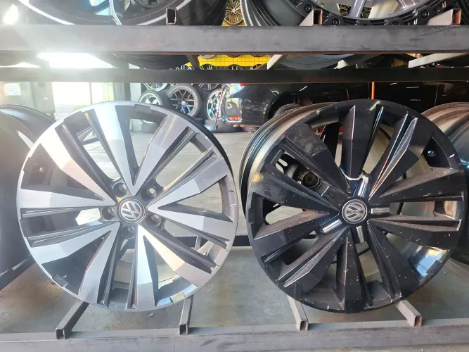 Rodas 20 + pneus Amarok  originais vw