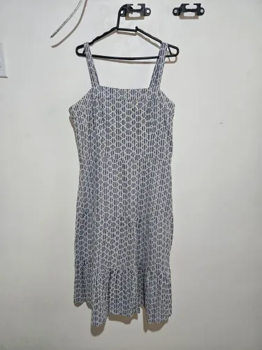 Vestido azul e branco longo