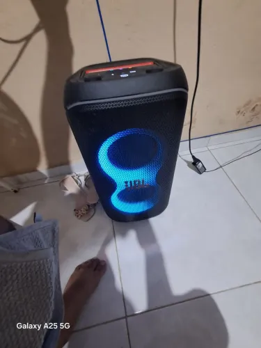 Vendo essa jbl partybox 120