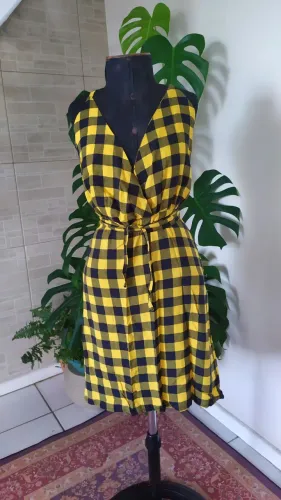 Vestido xadrez frente única Tam G