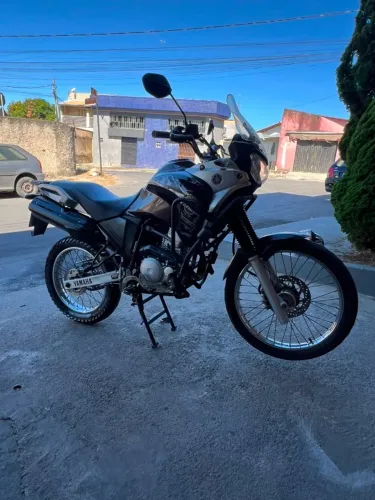 Moto Yamaha XTZ 250