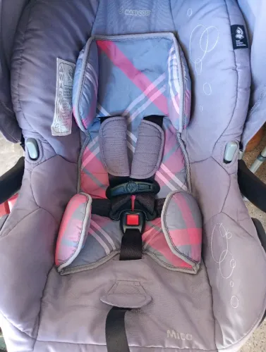 Bebê conforto máxi cosi para automóveis