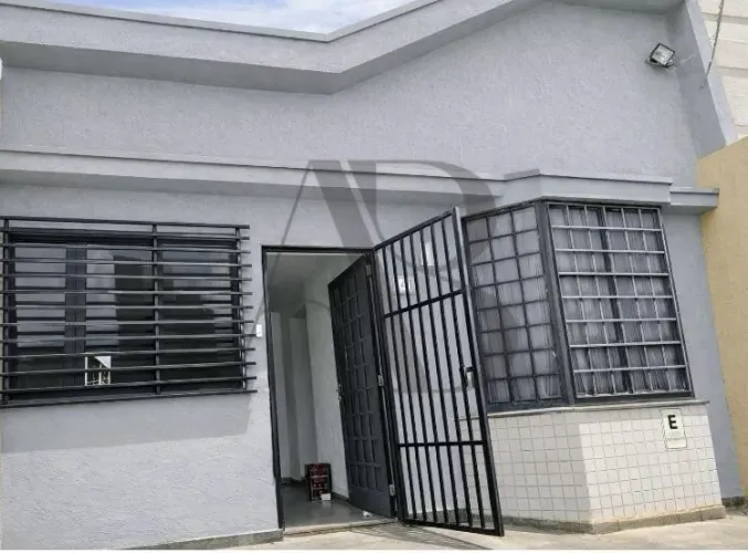 Casa à venda comercial /Residencial-Guanabara-Cônego Nery