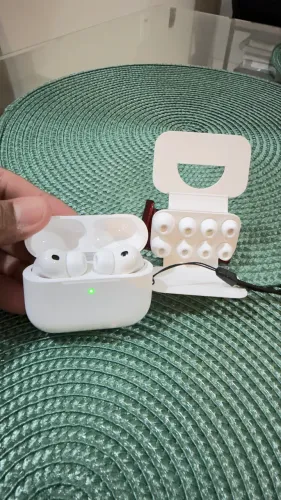 AIR PODS PRO 3 COM 1 mês