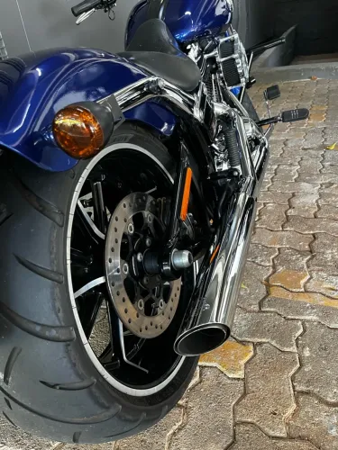 Harley Davidson Breakout 