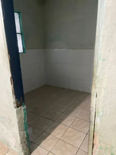 Vendo casa no clima bom 2 proximo a pista principal e ponto de onibus 