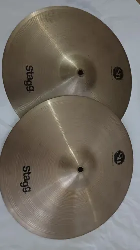 Pratos de bateria