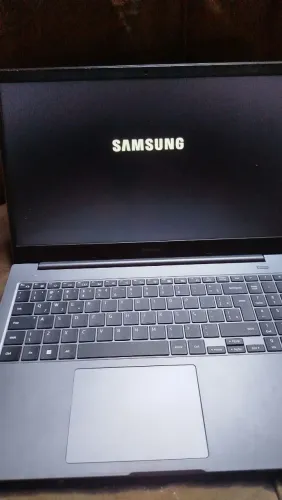 NOTEBOOK SAMSUNG BOOK 