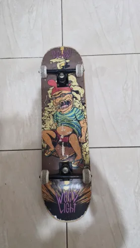 Skate wood light