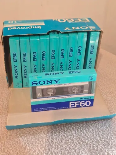 Caixa com 10 fitas k7 ( cassete ) Sony EF 60 Improved - lacradas<br><br>Envio a combinar!