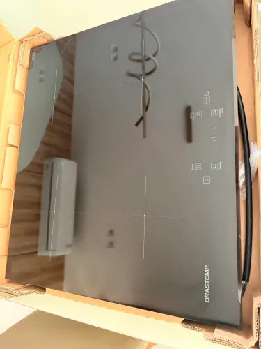 Cooktop 4 Bocas de Indução Brastemp com Funções Especiais 