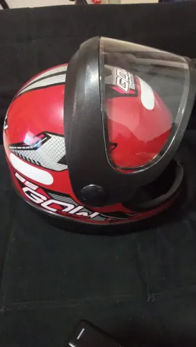 Capacete