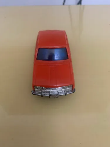 Carrinho Mimo Vermelho década 70/80 made in Brasil