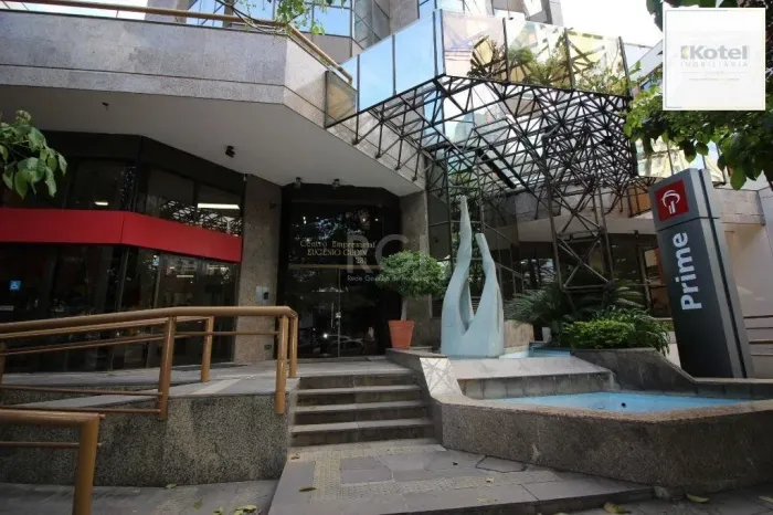 Conjunto, 160 m² Para comprar Por R$ 900.000,00 Auxiliadora - Porto Alegre/RS