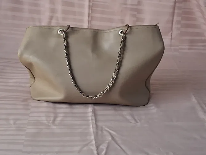 Bolsa de couro bege da SANTA LOLLA