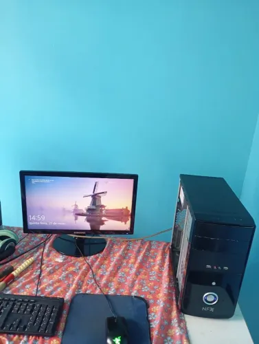 Monitor de 20 polegadas . Aceito trocas por dronne