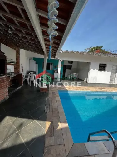 Casa em Rua Mambá - Nova Itanhaém (Praia) - Itanhaém/SP