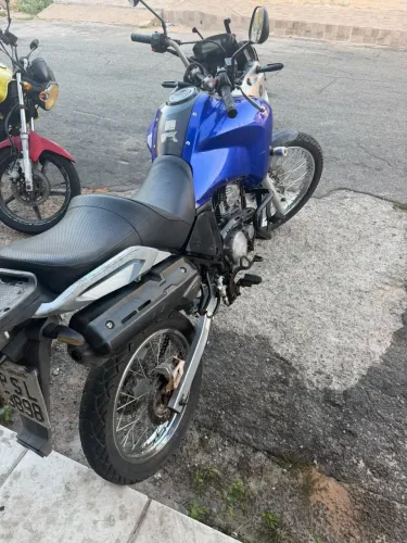 Descrição Yamaha XTZ 250 Ténéré 2015/2016