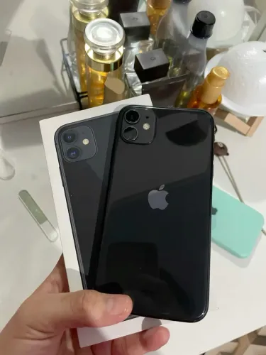 iPhone 11 256gb black bateria 74% na caixa estado impecável 100% funcional e original