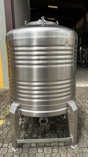 Tanque 800L