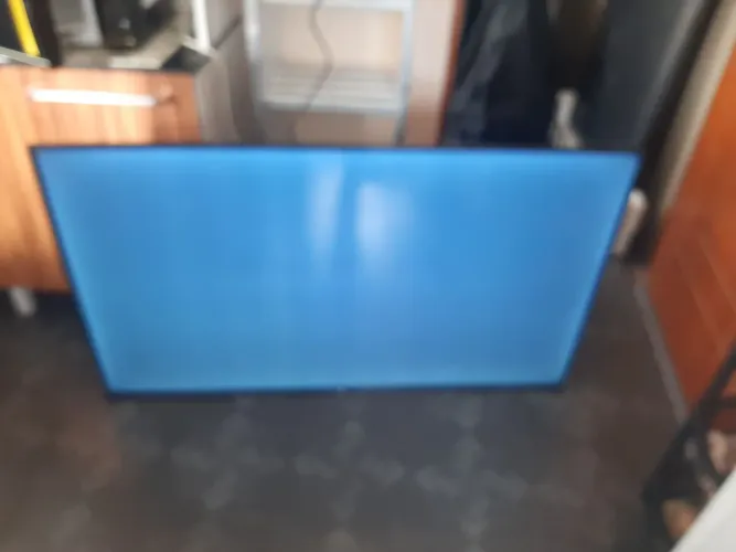 Smart tv HQS60NKH completa