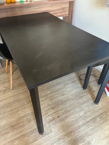 Mesa c/ banco e cadeira