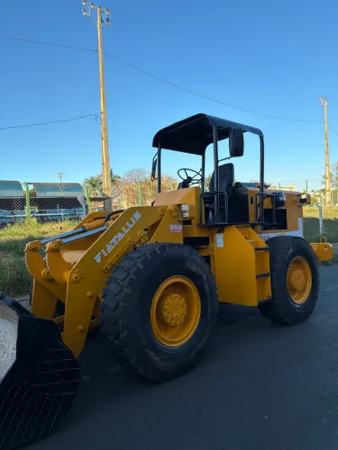 Máquina Pá carregadeira Fiat Allis FR12