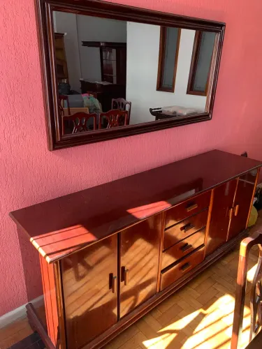 Buffet de madeira