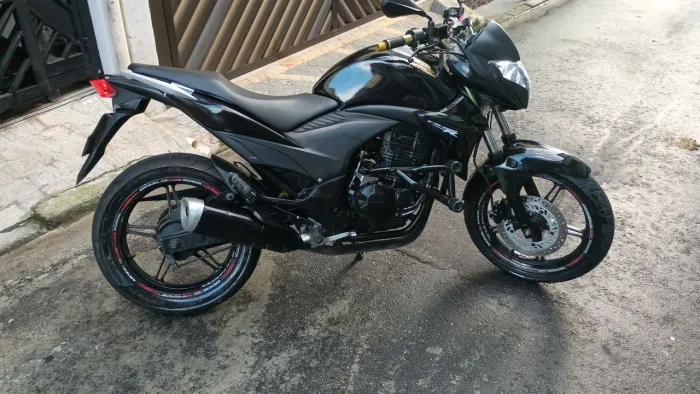 Vendo ou Troco CB300R