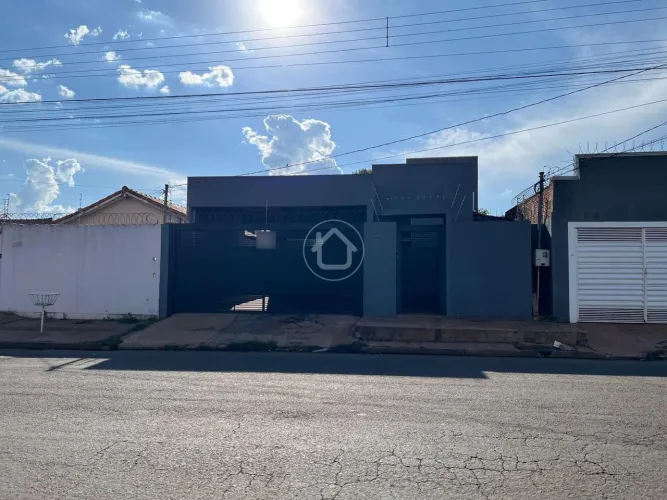 CASA COM PISCINA E GOURMET