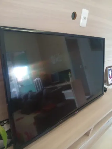 Televisão 42 polegadas
