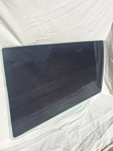 Vendo vidro porta traseira direita, Toyota Fielder