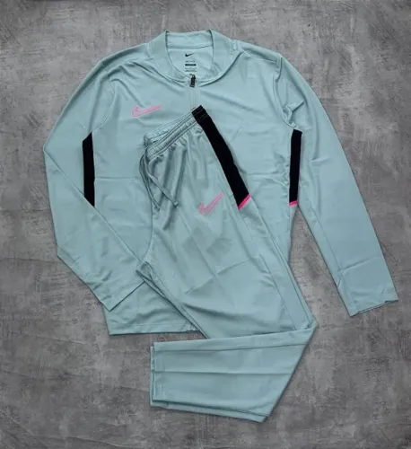 Vendo conjunto da Nike e Faço rolo em capacete, Jaco de piloto e Mizuno