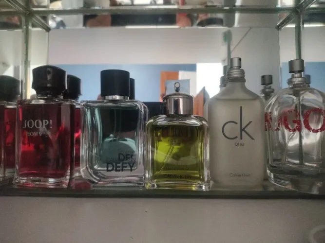 Perfumes originais 200 cada 