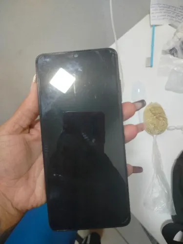 Vendo um celular A06 semi novo com pouco tempo de uma só pq já tenho um