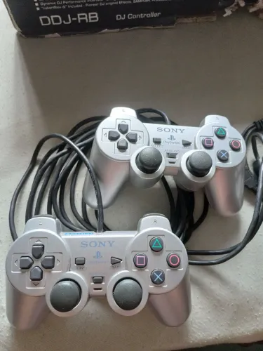 CONTROLES DE PS2 PLAYSTATION 2 ORIGINAIS ! VENDO POR UNIDADE 225 CADA.