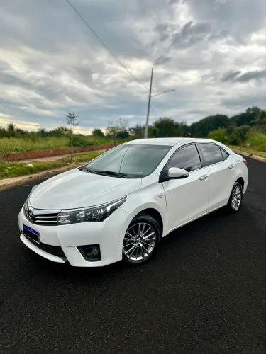 Toyota Corolla Altis 2.0 Flex 16V Aut. 2015