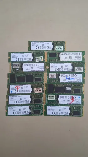 Kit com 13 SSD MVME SATA DE 256Gb (CADA) COM DEFEITO - Sem garantia