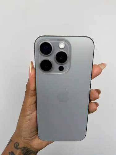 Celular iPhone 15 pro 256
