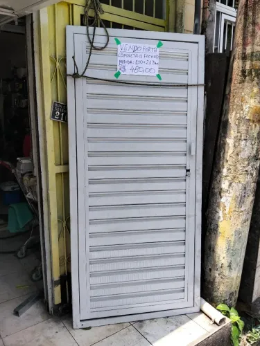 Porta de ferro completa