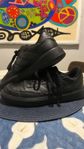 Tênis Adidas Courtblock Masculino - Tam. 39