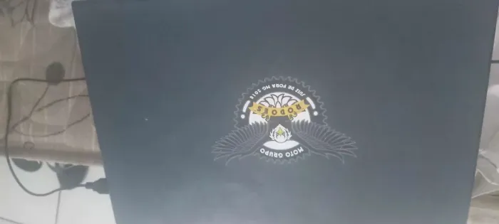 vendo o toco notebook pelo um celular