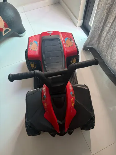 Moto infantil elétrica