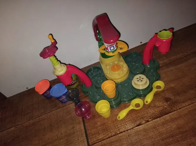  Máquina de sorvete play-doh