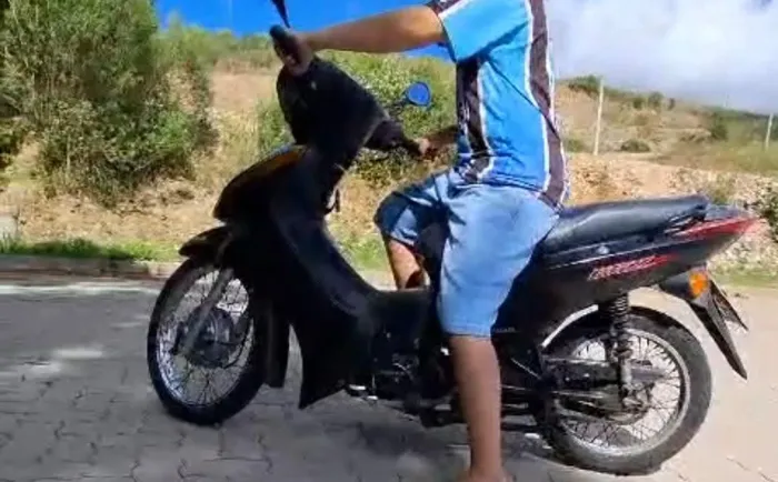 Biz 100 moto muito boa