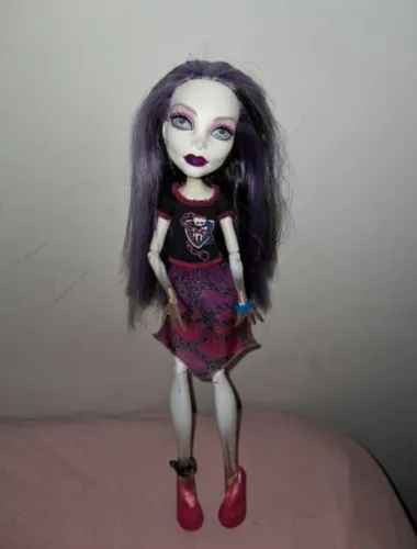monster high boneca spectra